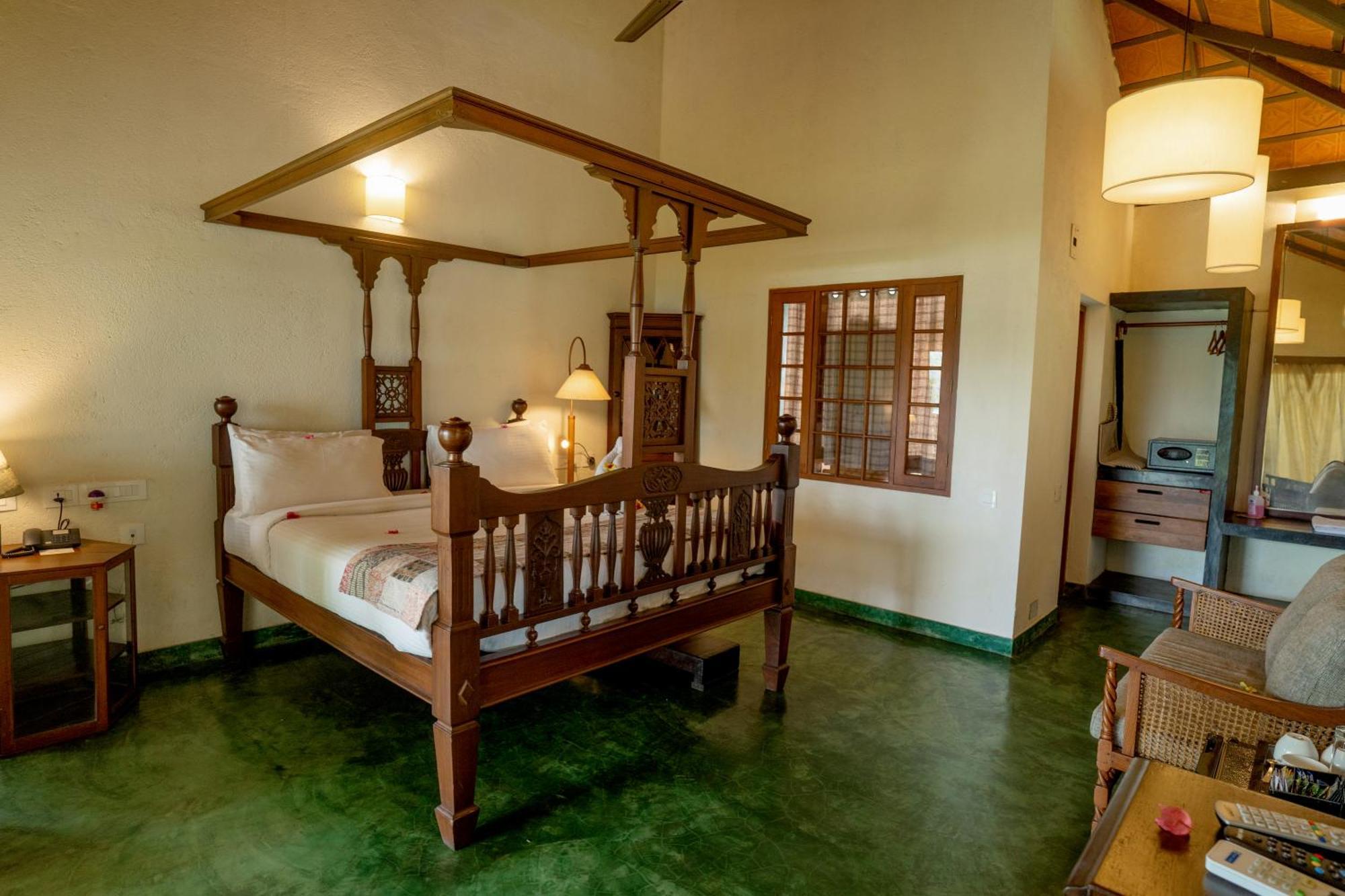 Cranganor History Cafe & Riverside Chateau North Paravur Экстерьер фото