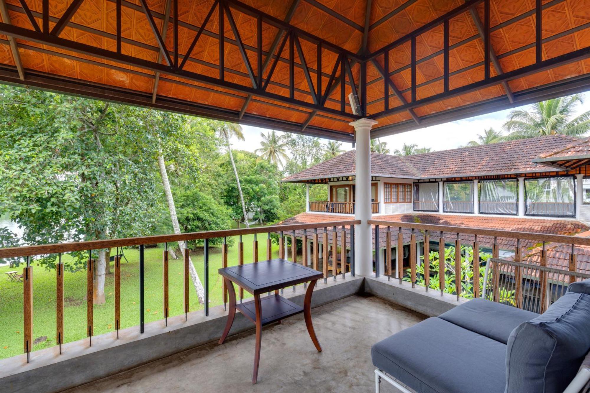Cranganor History Cafe & Riverside Chateau North Paravur Экстерьер фото