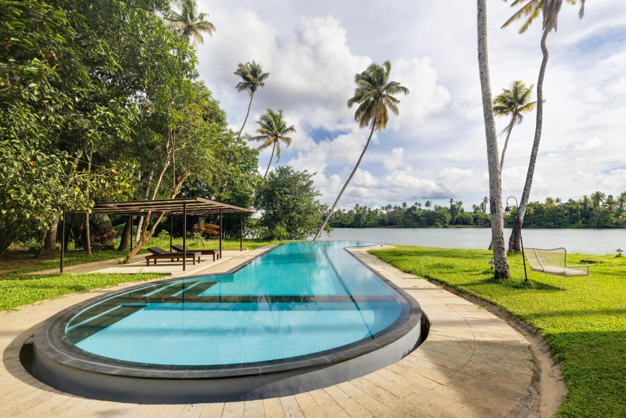 Cranganor History Cafe & Riverside Chateau North Paravur Экстерьер фото