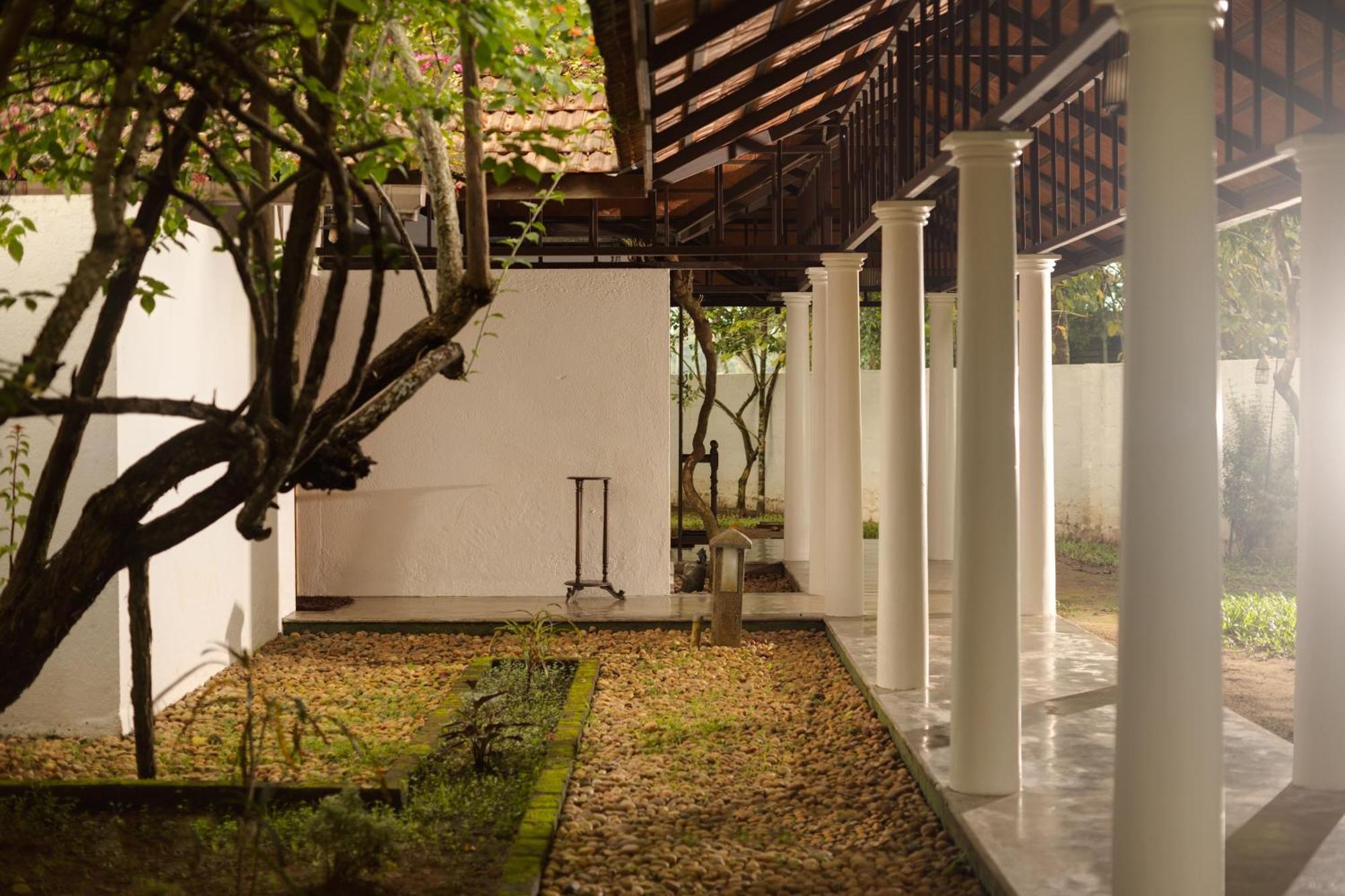 Cranganor History Cafe & Riverside Chateau North Paravur Экстерьер фото